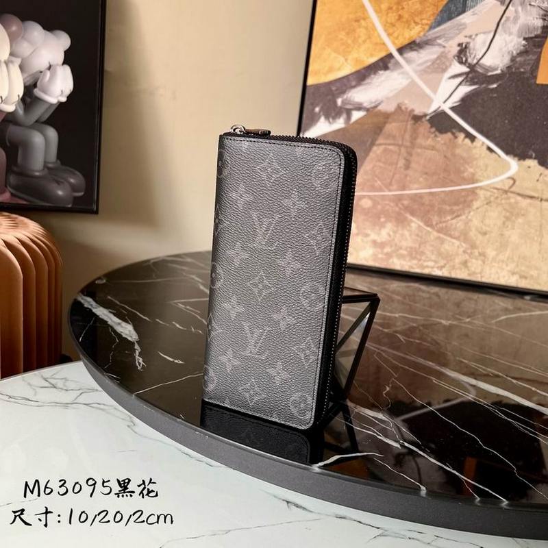 LV Wallets 216